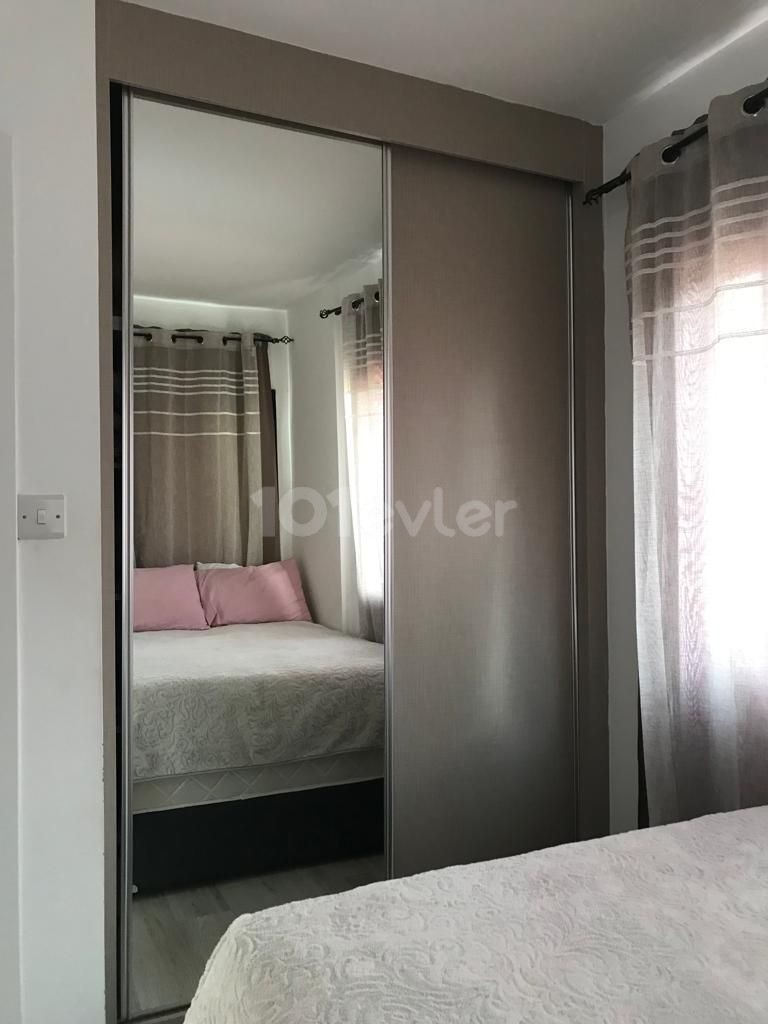 Girne Merkezde Kiralık 1+1 Daire