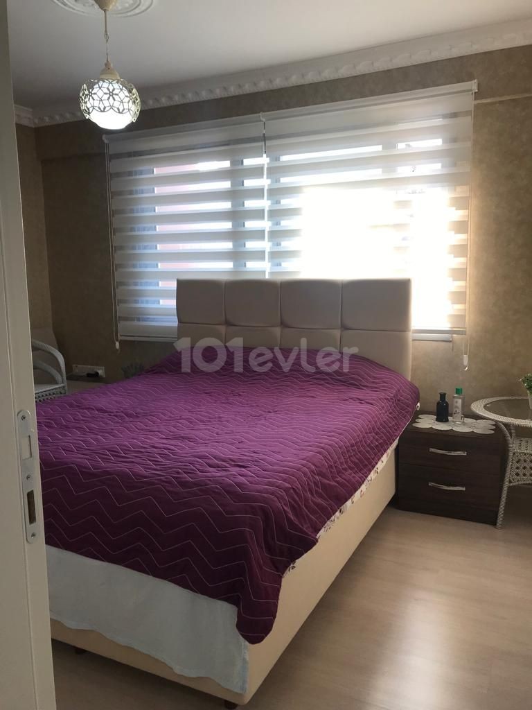 Girne Merkezde Satılık 2+1 Daire