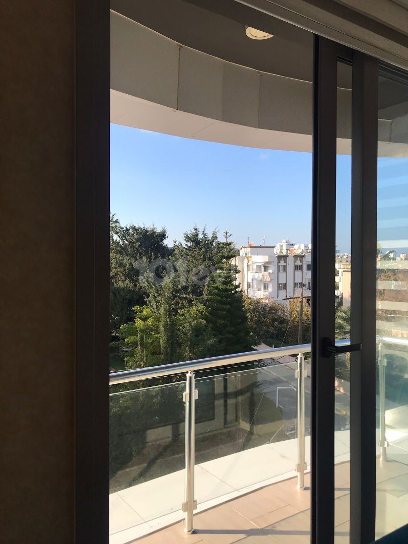 Flat For Sale in Aşağı Girne, Kyrenia