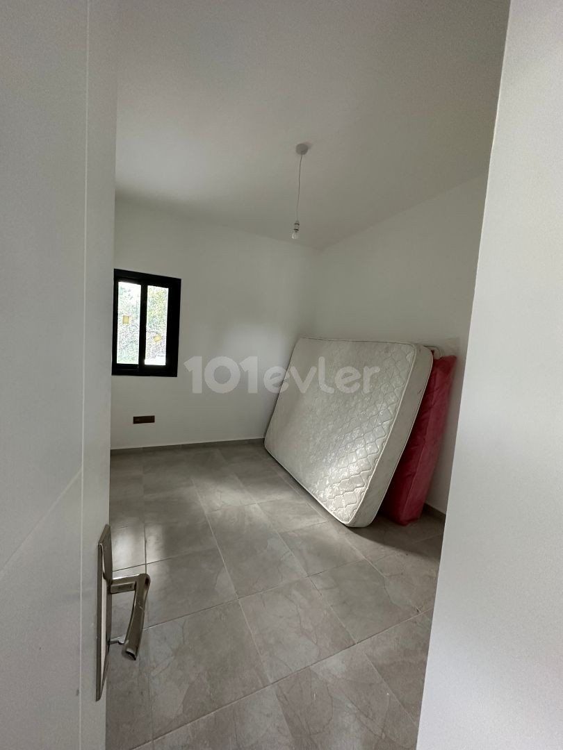 Flat To Rent in Karaoğlanoğlu, Kyrenia