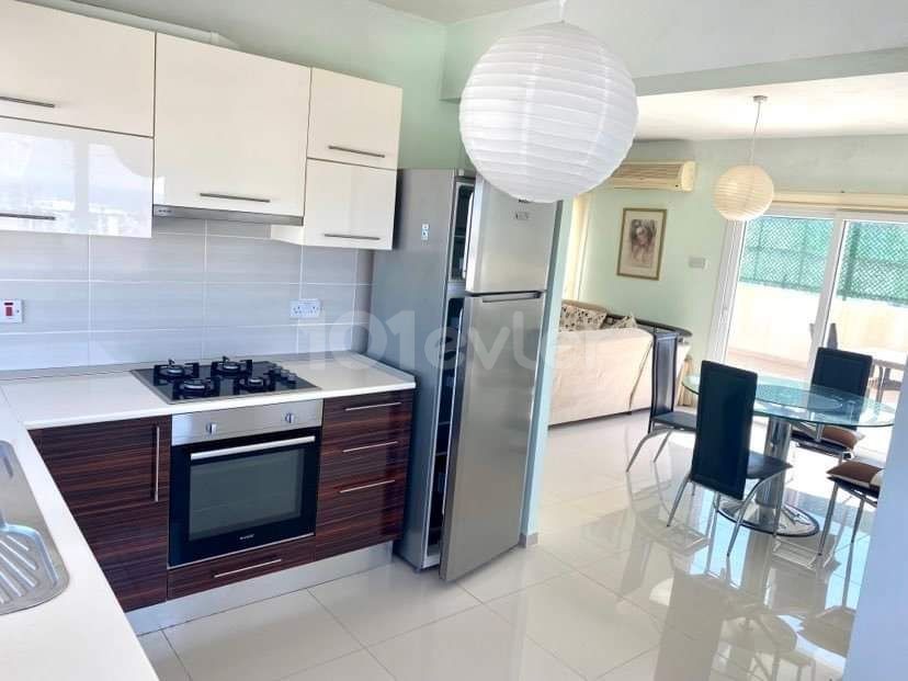 Flat To Rent in Aşağı Girne, Kyrenia