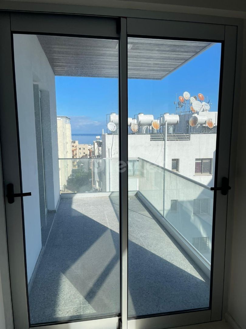 Flat For Sale in Aşağı Girne, Kyrenia