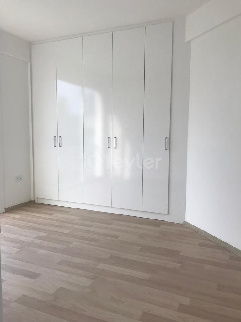 Flat For Sale in Aşağı Girne, Kyrenia