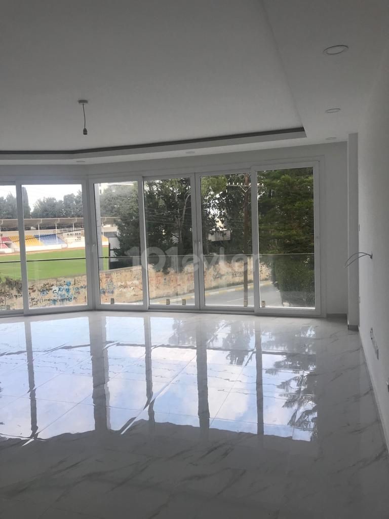 Flat For Sale in Aşağı Girne, Kyrenia