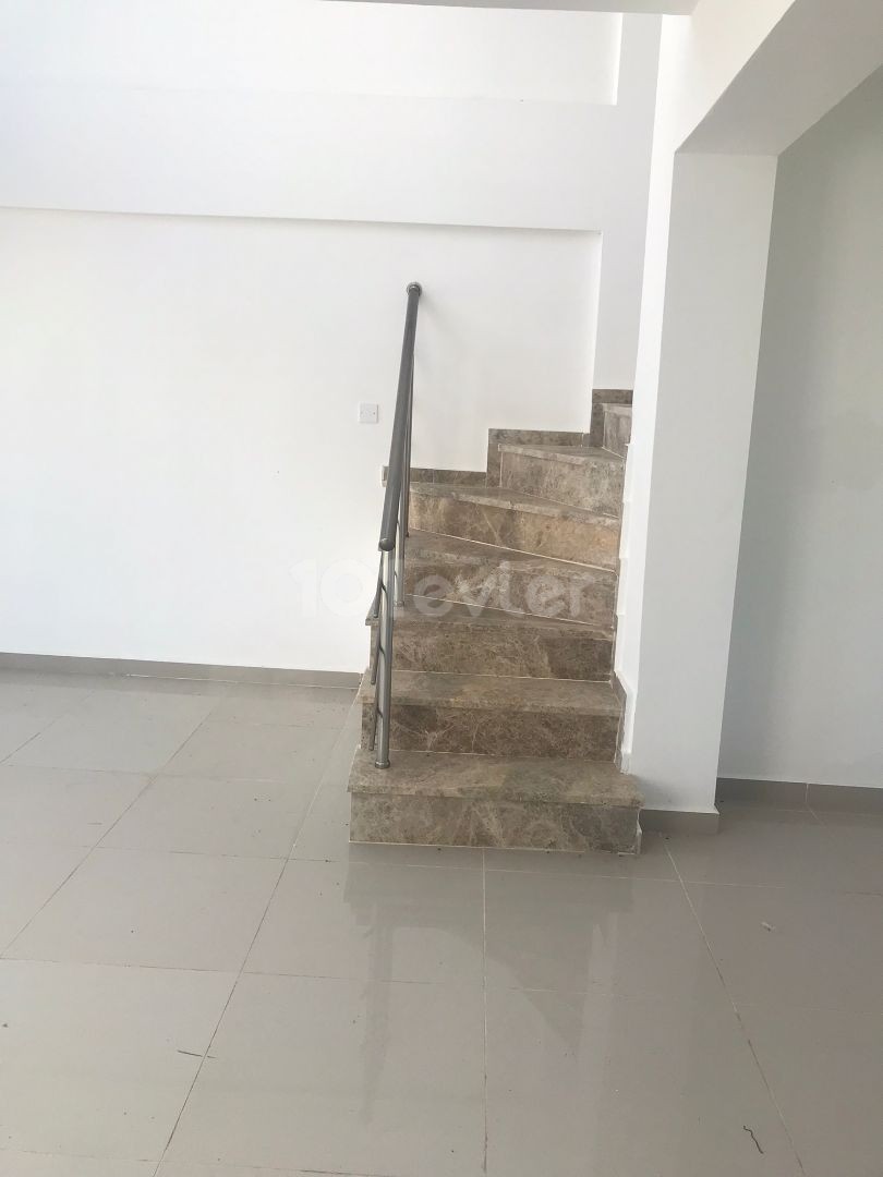 Flat For Sale in Karaoğlanoğlu, Kyrenia