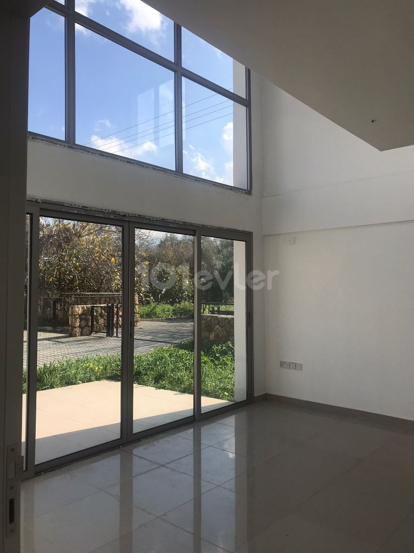 Flat For Sale in Karaoğlanoğlu, Kyrenia