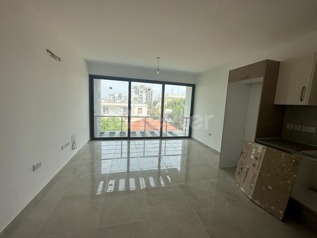 Girne Merkezde Satılık 2+1 Daire