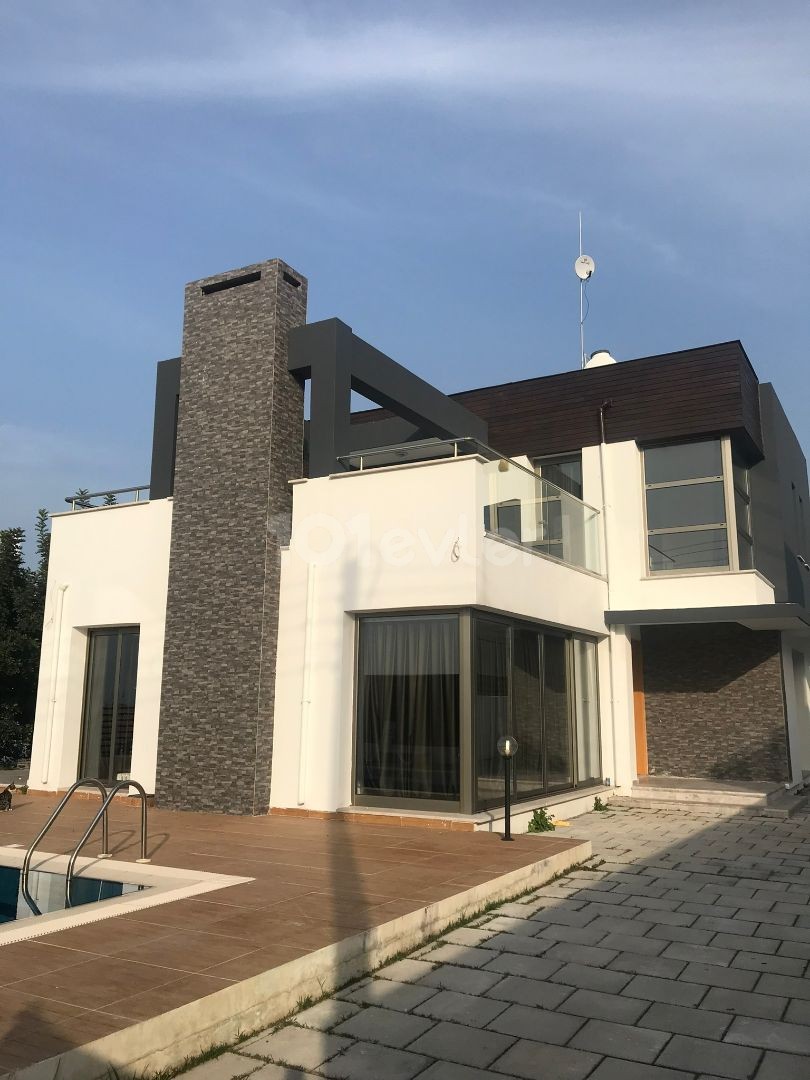 3+1 Villa für Miete in Catalkoy, Kyrenia