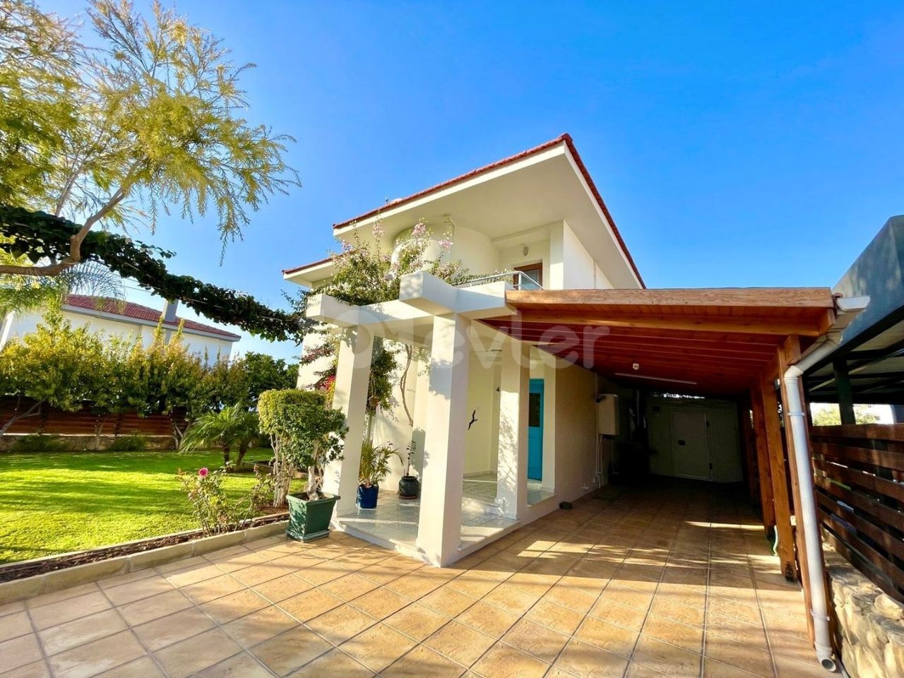 Luxury Villa For Sale in Çatalköy, Kyrenia