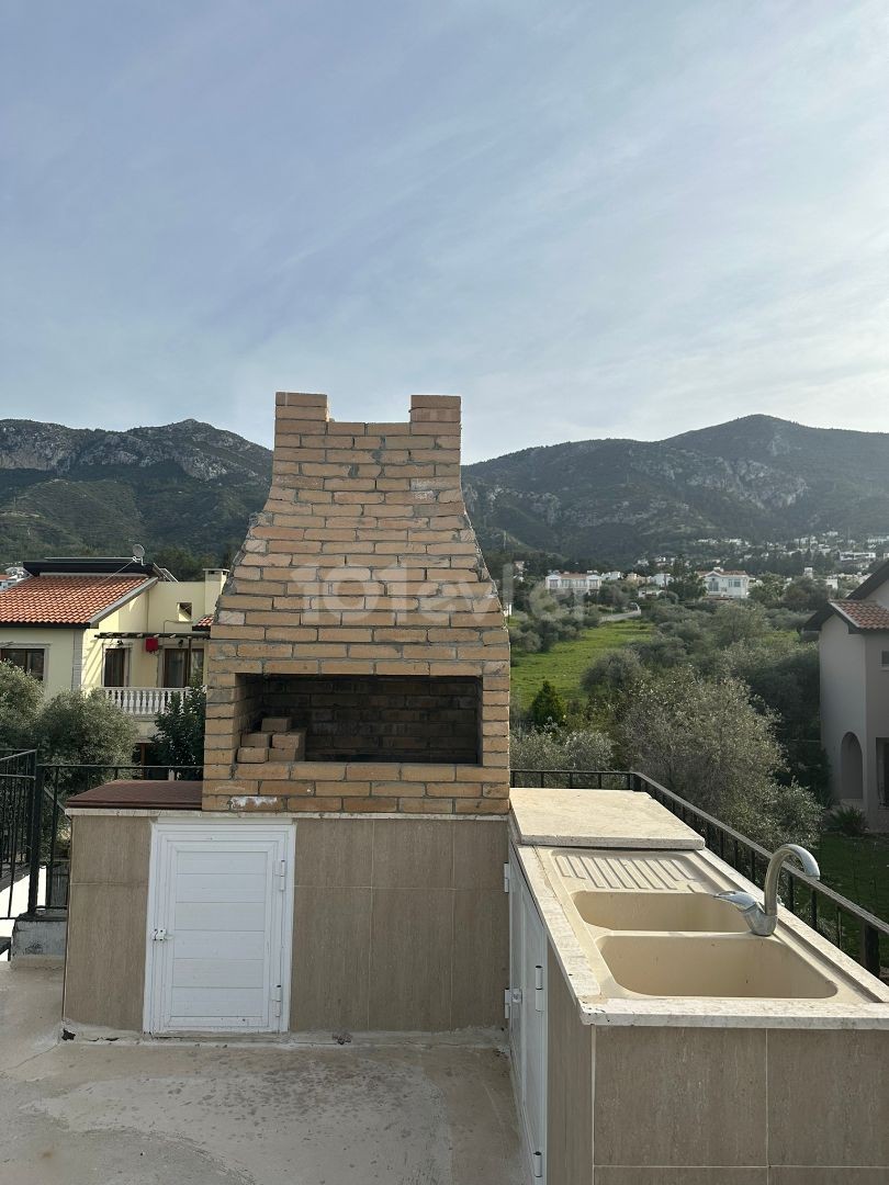 Girne Ozanköy Satılık Lüks Villa