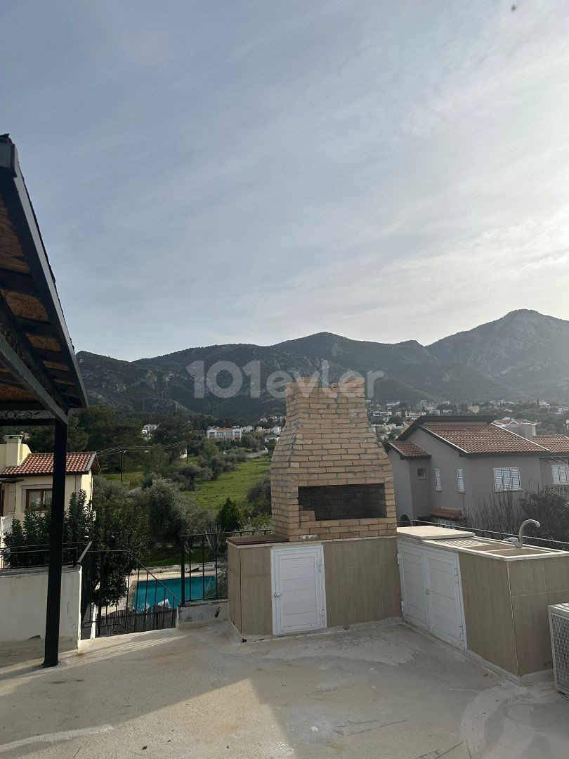 Girne Ozanköy Satılık Lüks Villa