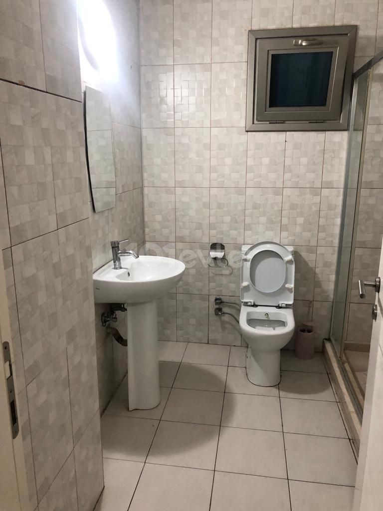 Girne Merkezde Kiralık 2+1 Daire