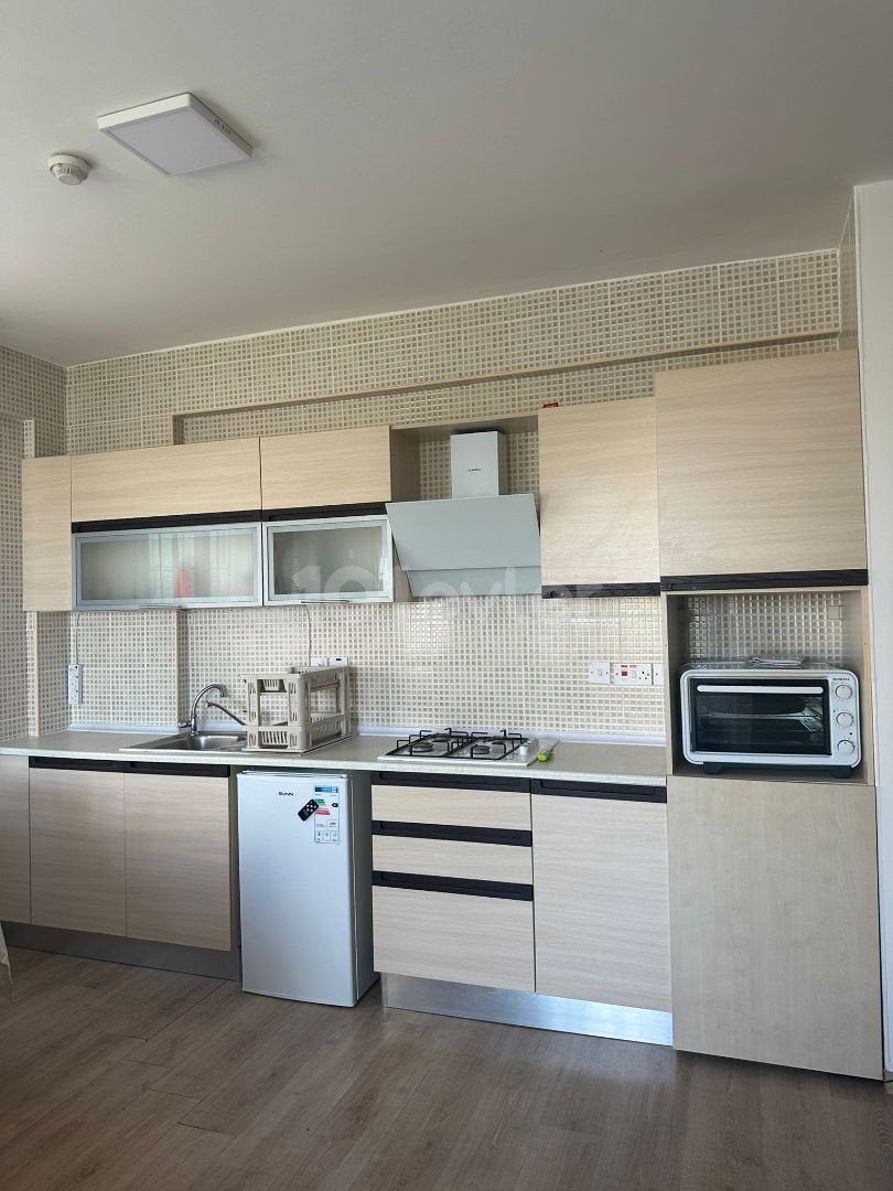 Zu verkaufen 1+1 Wohnung mit türkischem Kocan in Kyrenia Zentrum