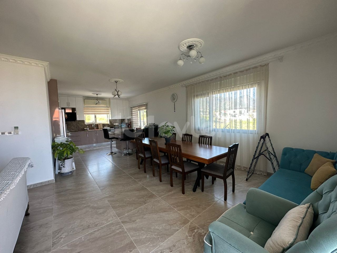 Girne Çatalköy Satılık 4+1 Villa