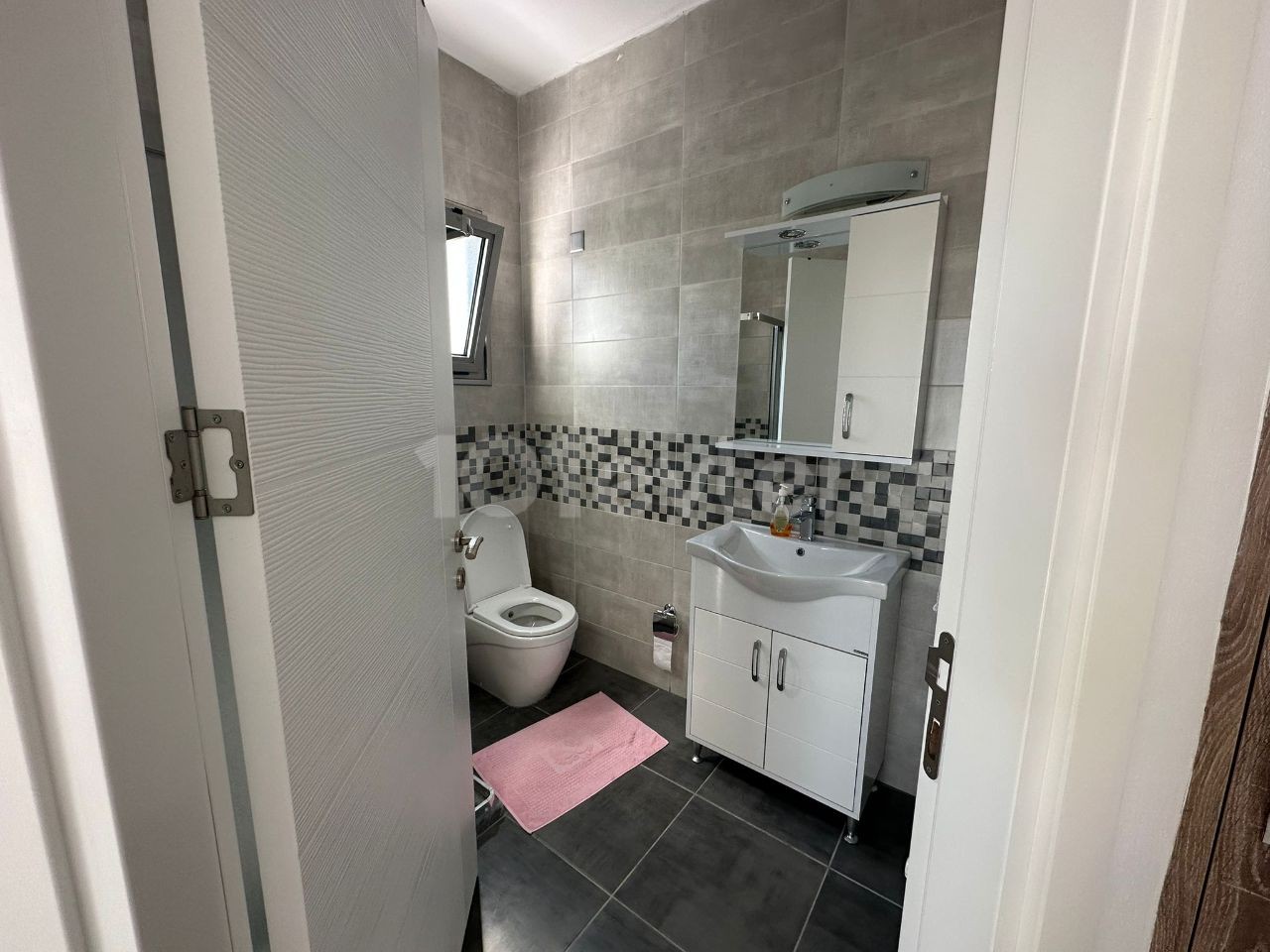 Girne Çatalköy Satılık 4+1 Villa