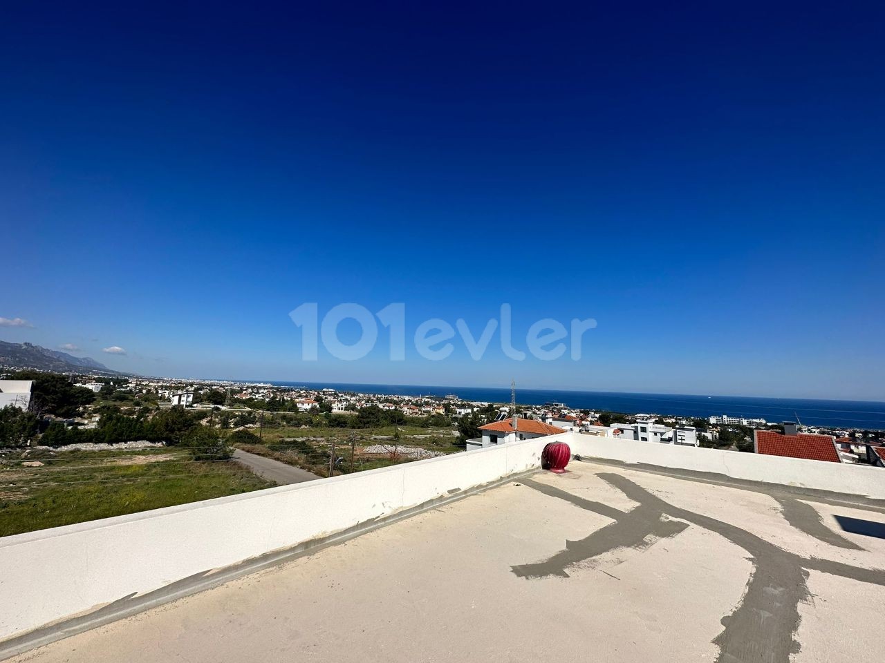 4+1 Villa For Sale in Çatalköy, Kyrenia