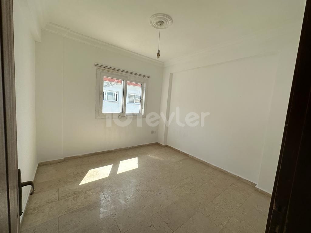 3+1 Flat For Sale In The Center Of Kyrenia