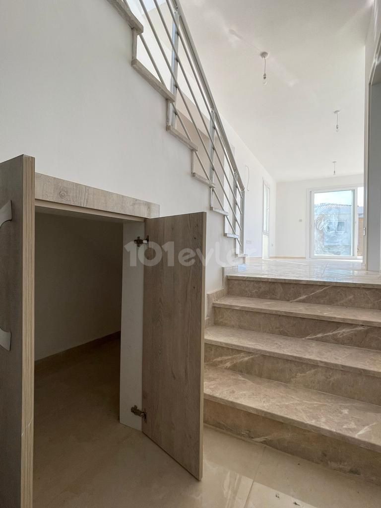 Villa For Sale in Alsancak, Kyrenia