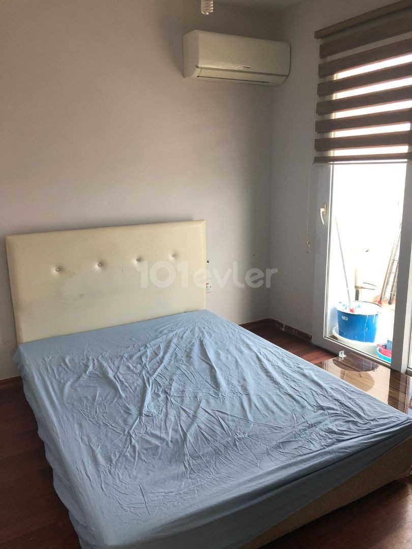 Girne Merkezde 1+1 Kiralık Daire  