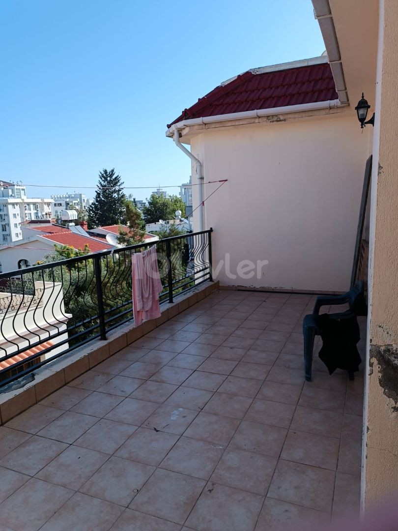 3+1 penthouse for rent in Kyrenia Center