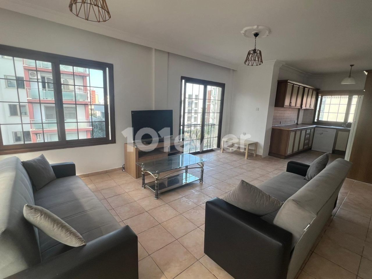 3+1 penthouse for rent in Kyrenia Center