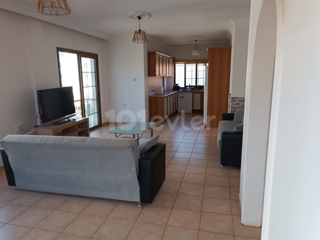 3+1 penthouse for rent in Kyrenia Center