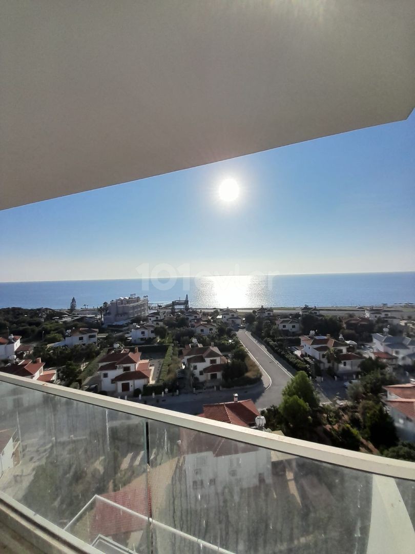 Flat for RENT with sea view in İskele Bogaz