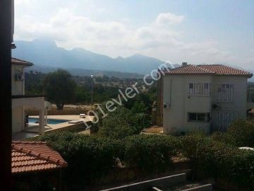 Girne Çatalköyde günlük kiralık Villa