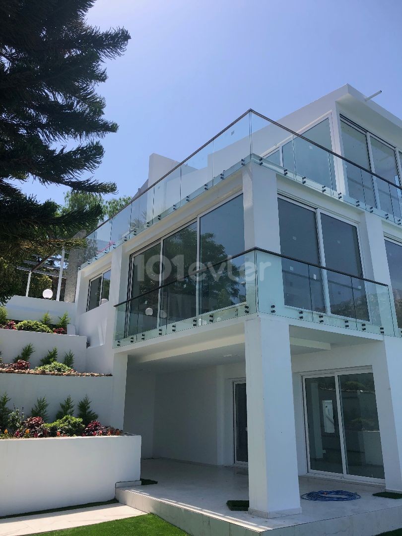 A unique villa for sale under the unique landscape of Kyrenia