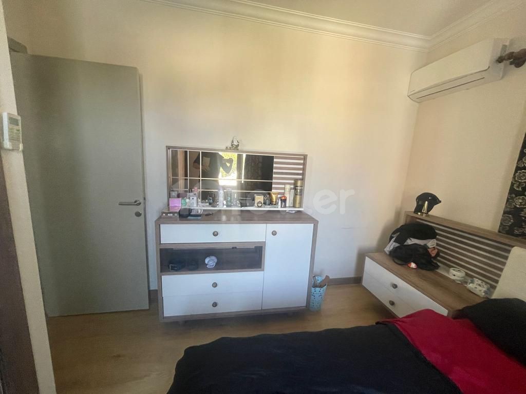 Flat For Sale in Yukarı Girne, Kyrenia