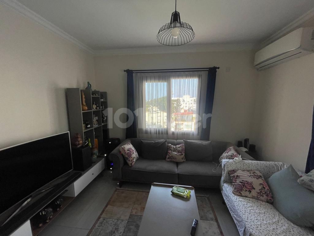 Flat For Sale in Yukarı Girne, Kyrenia