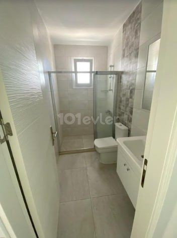 Commercial Permit - 1+1 - Flat with Elevator in Kyrenia Center