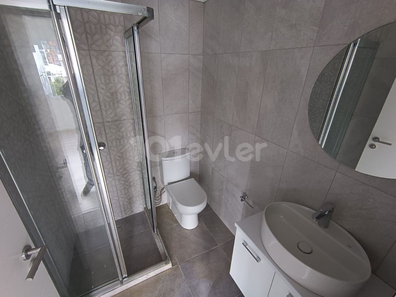 Ванная комната - 100м2 - 2+1 - в центре Кирении