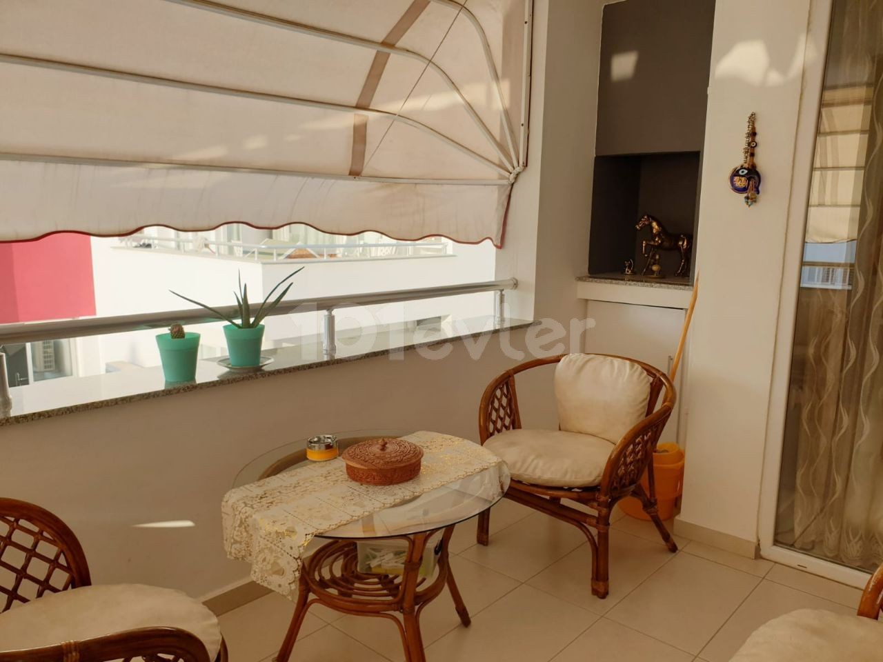 Luxuriöses Apartment mit Pool in Kyrenia Zentrum