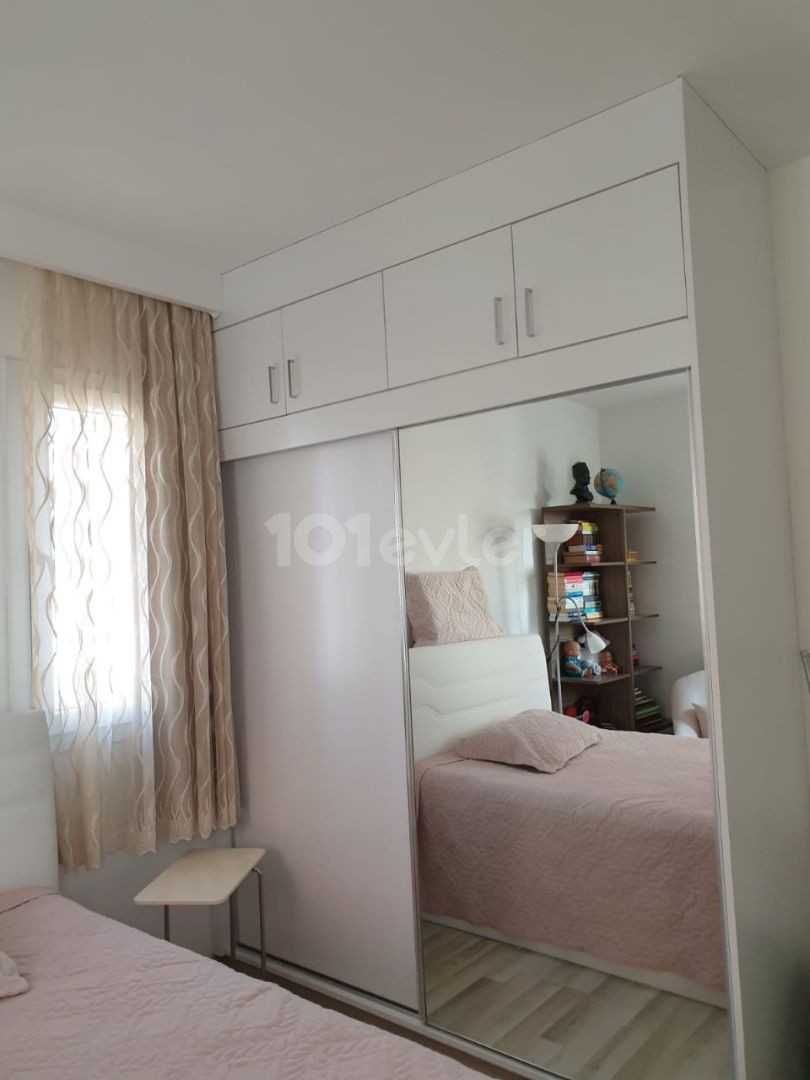 120m2 2+1 Girne Merkezde Havuzlu Lüks Daire