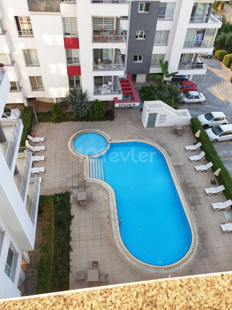 120m2 2+1 Girne Merkezde Havuzlu Lüks Daire