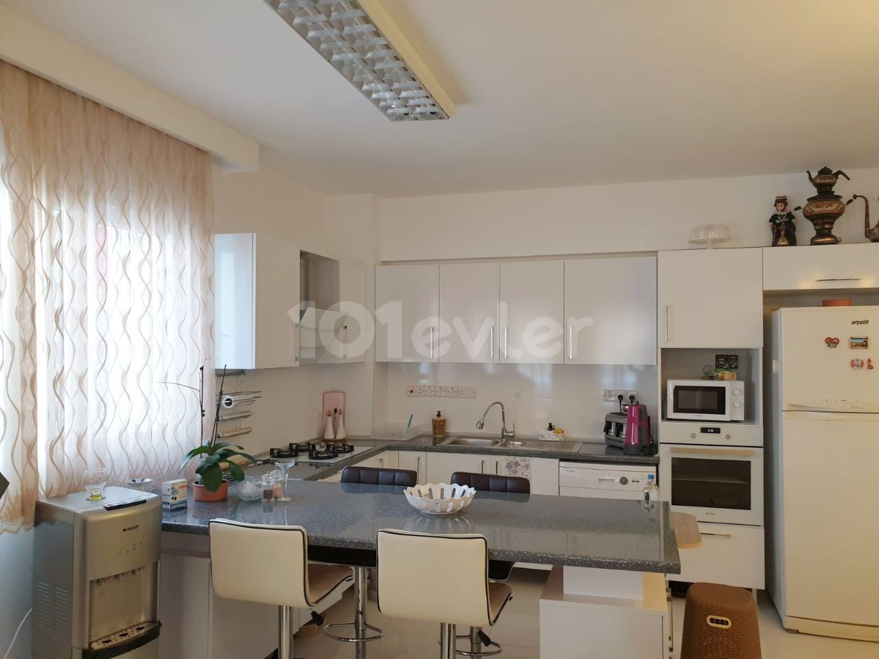 120m2 2+1 Girne Merkezde Havuzlu Lüks Daire