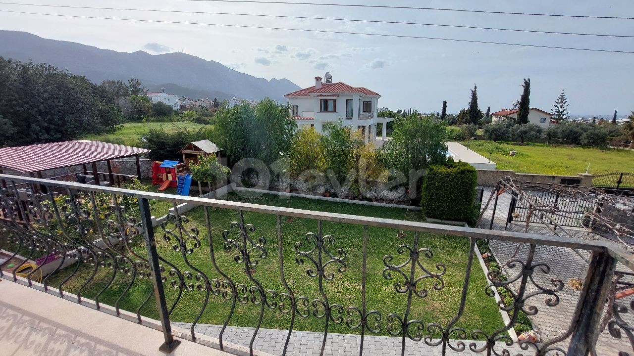 PRIVATE FOR RENTAL WITH GARDEN POOL IN ALSANCAK, KYRENIA