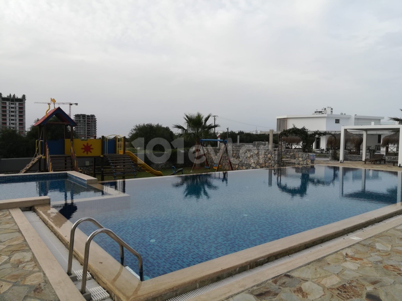 1+1 fully furnished luxury apartment in Lefke gaziveren region