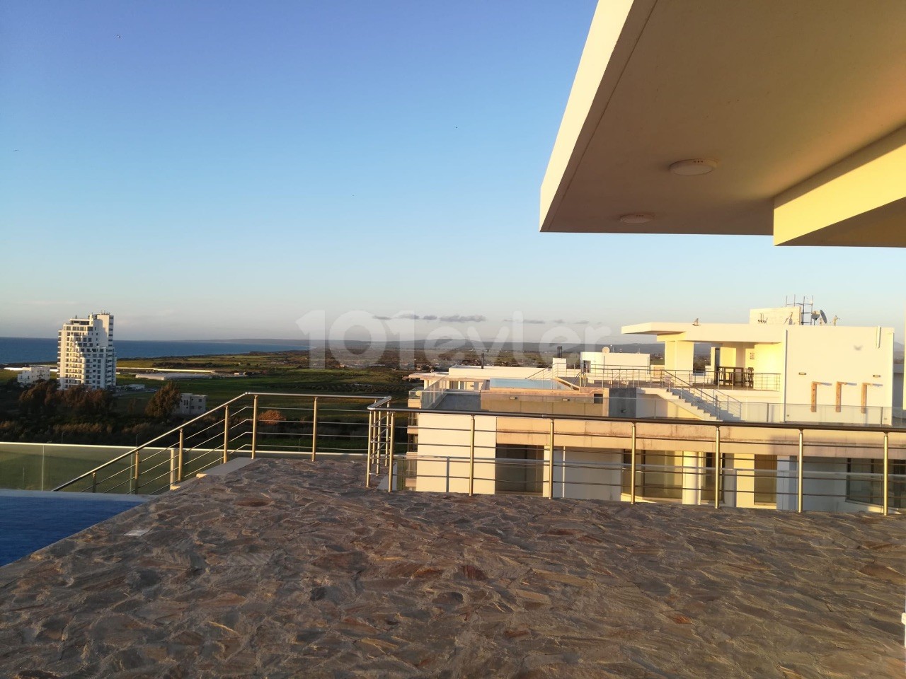 1+1 fully furnished luxury apartment in Lefke gaziveren region