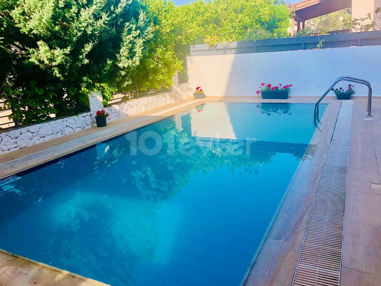 3 Bedroom,Full Furnished Villa with Pool for Rent in Çatalköy, Kyrenia