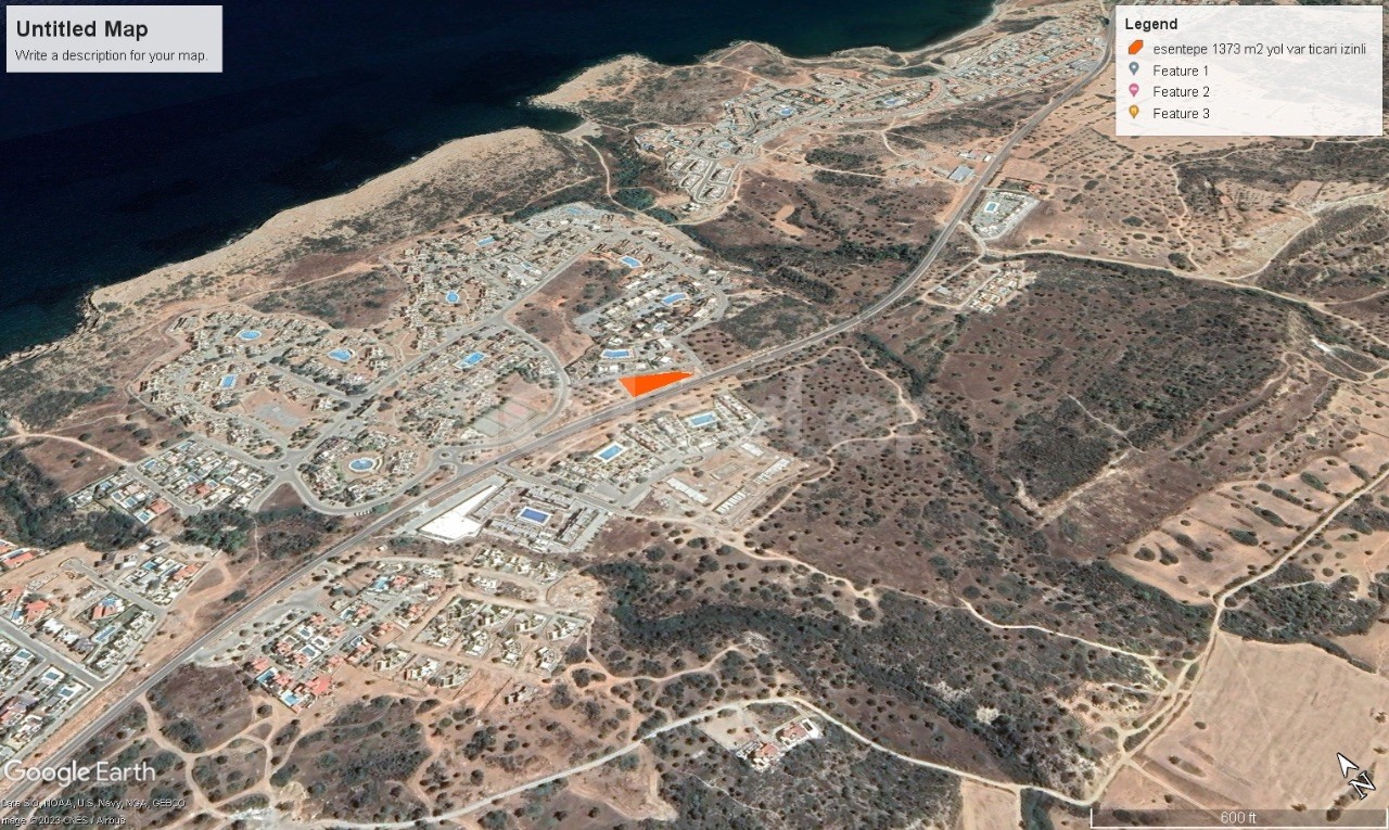 1 decare land with 0 commercial permits in Esentepe region, close to the main road