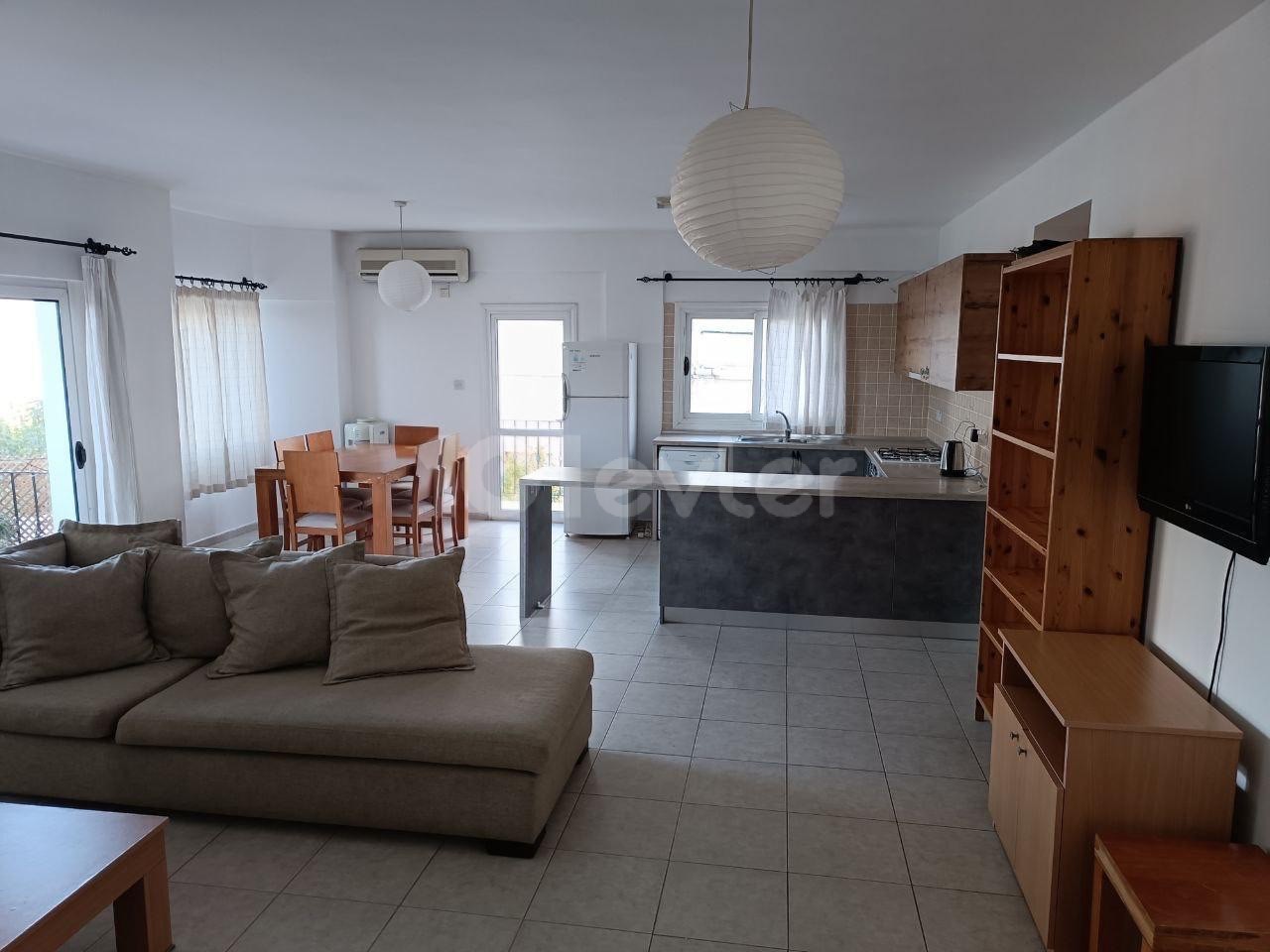 Kyrenia Alsancak 3+1 apartment with pool for rent