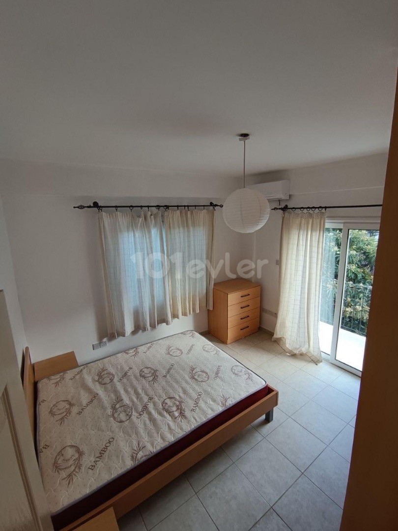 Kyrenia Alsancak 3+1 apartment with pool for rent