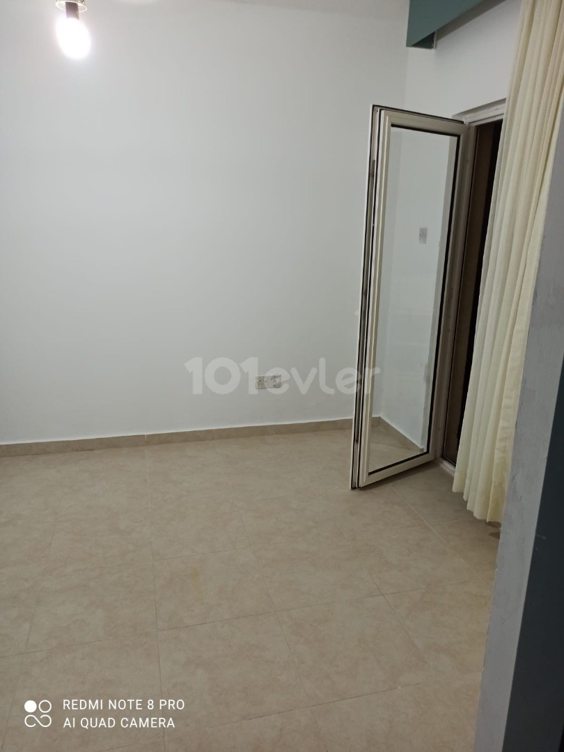 2+1 flat for sale in Kyrenia Kashgar region