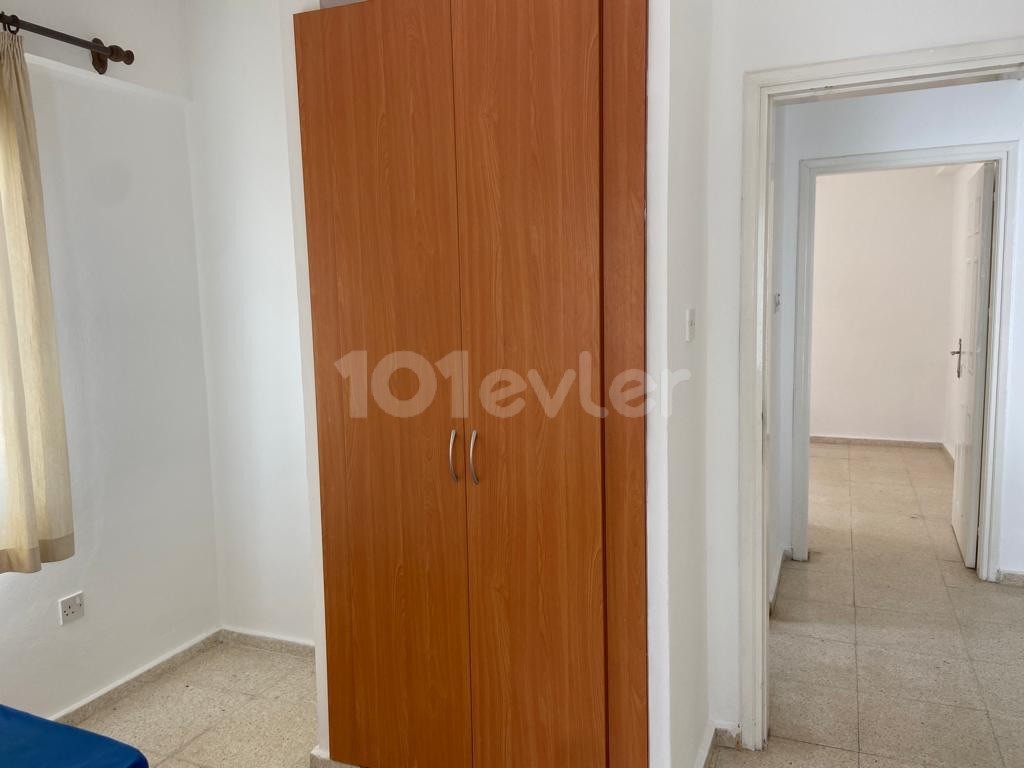 2+1 flat for sale at an affordable price close to the center of Kyrenia