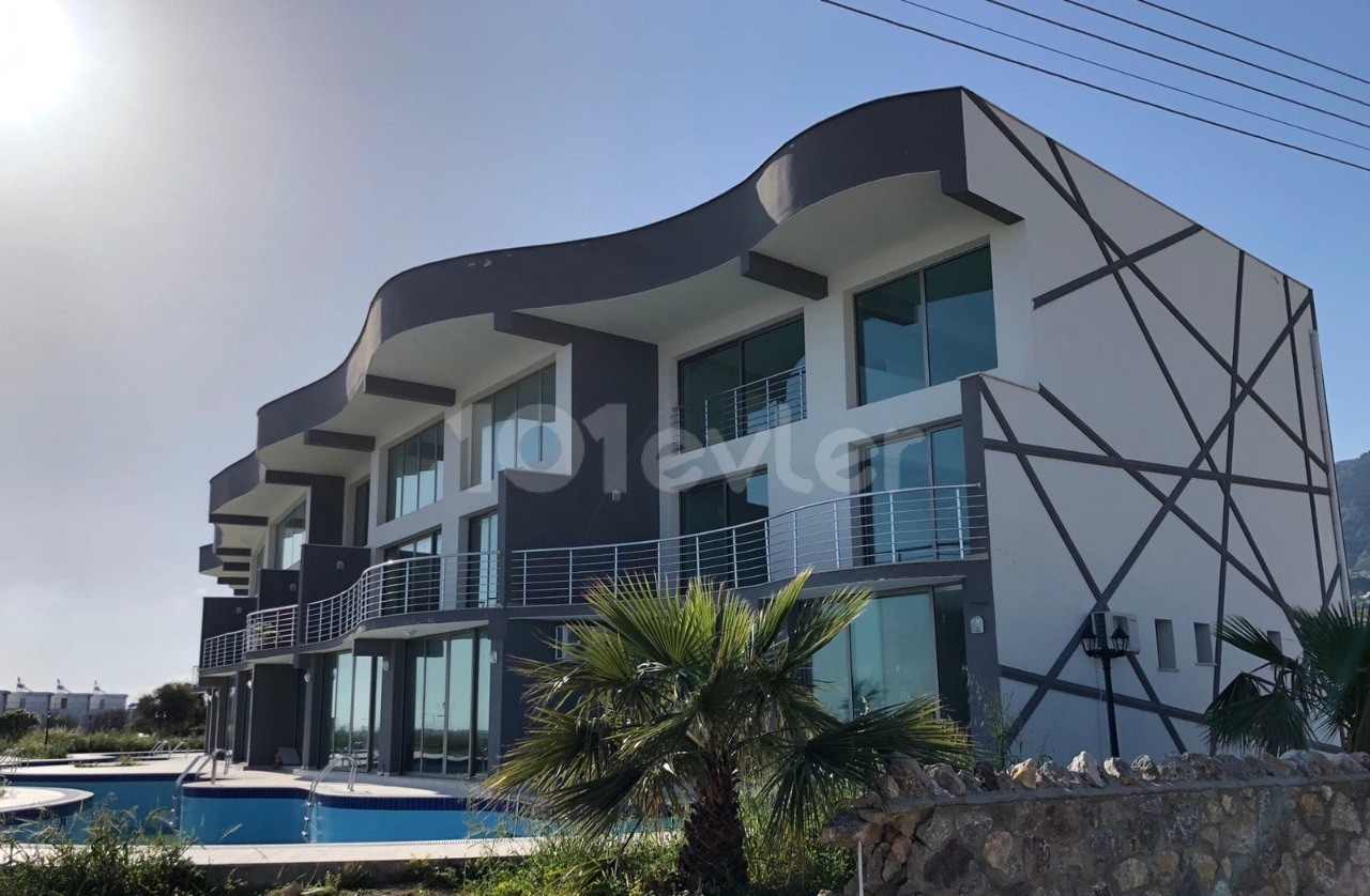 2+1 Luxusapartment zur Miete in der Nähe des Meeres in der Region Kyrenia Lapta