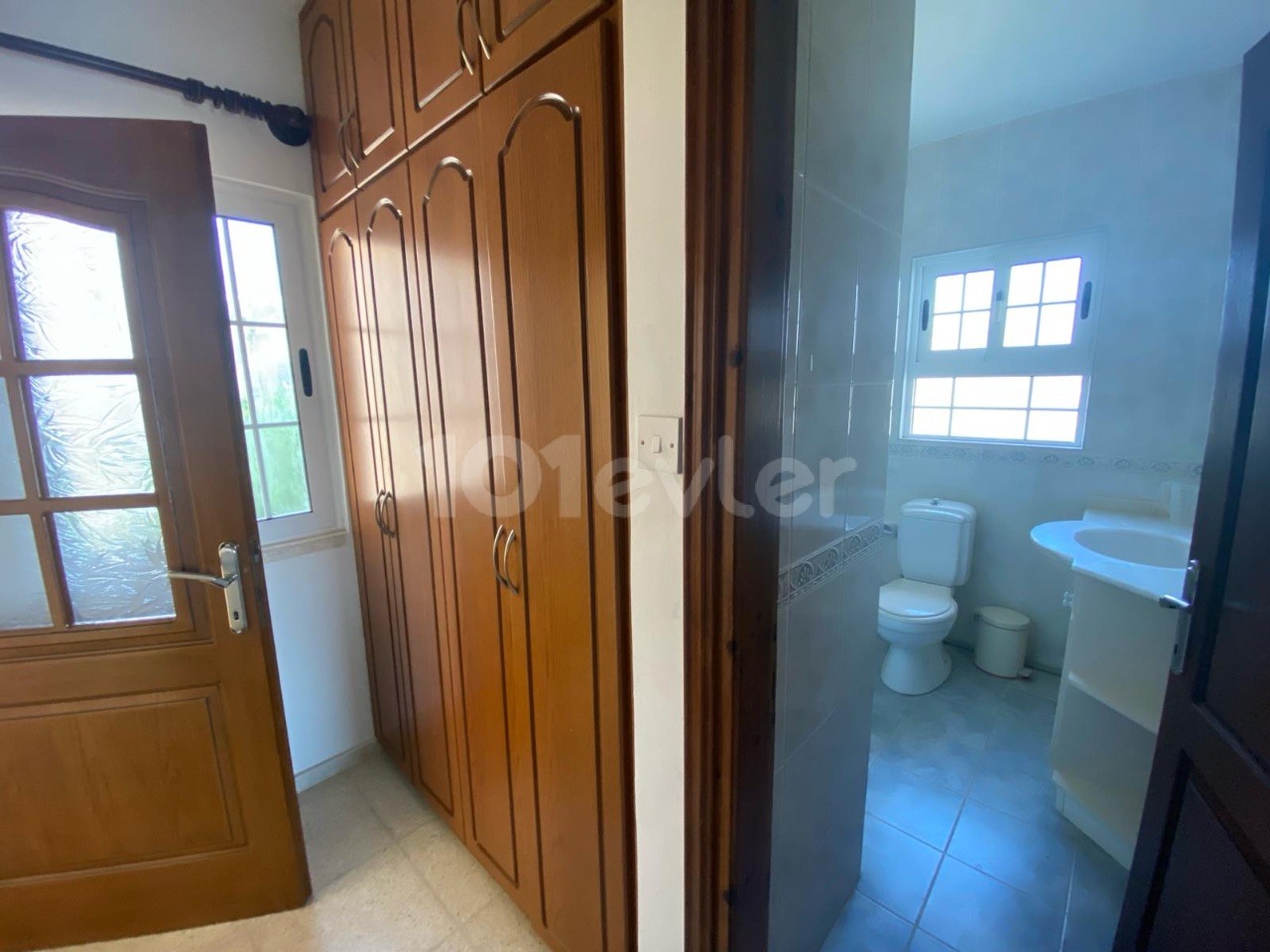 Girne ozankoy kiralik 4+1 havuzlu villa