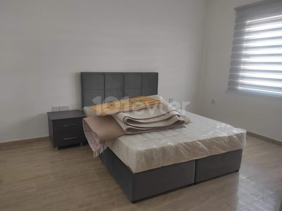 Kyrenia Zentrum 2+1 Wohnung zu verkaufen