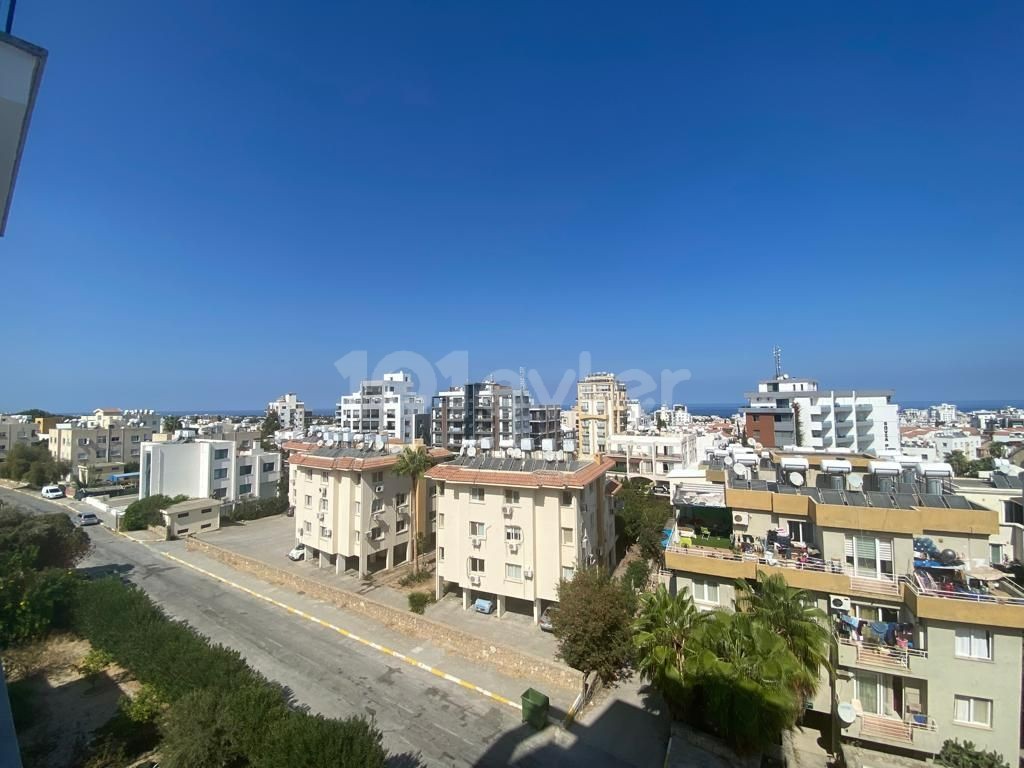 2+1 Neue Wohnungen zu verkaufen mit türkischem Kocan in Kyrenia Centre, Zypern